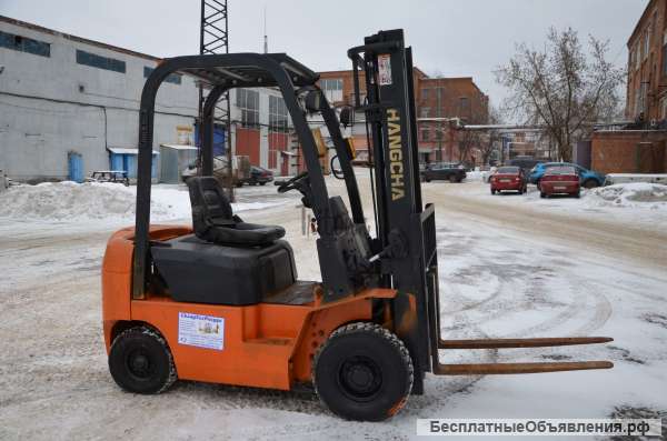 Бензиновый погрузчик с минимальном пробегом