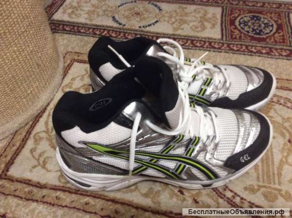 Кроссовки asics