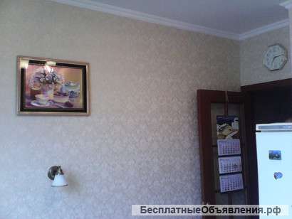 Паклейка обоев. любого типа