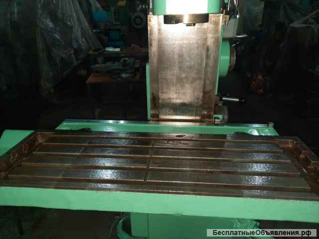 Станок широкоуниверсальный инструментальный фрезерный СФ 676