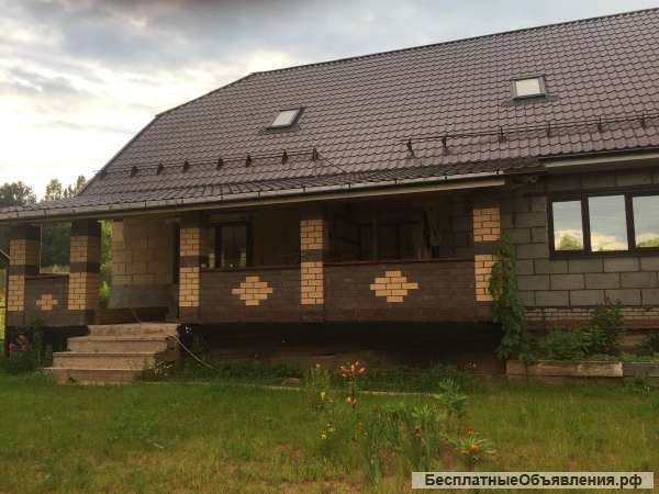 Дом с фермерским хозяйством