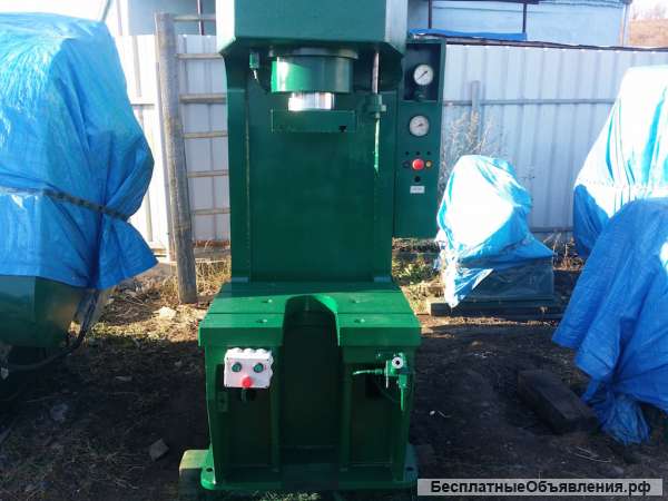 Пресс П6330Б гидравлический усилие 100 тонн продам, Владивосток