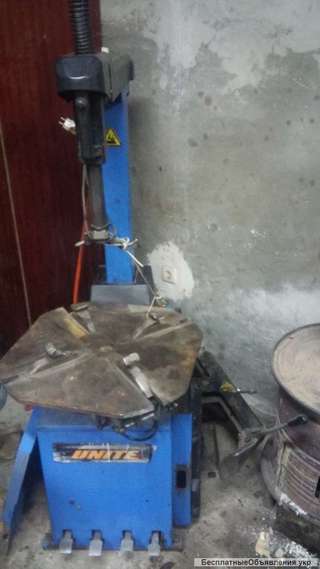 Шиномонтажный станок UNITE U-221