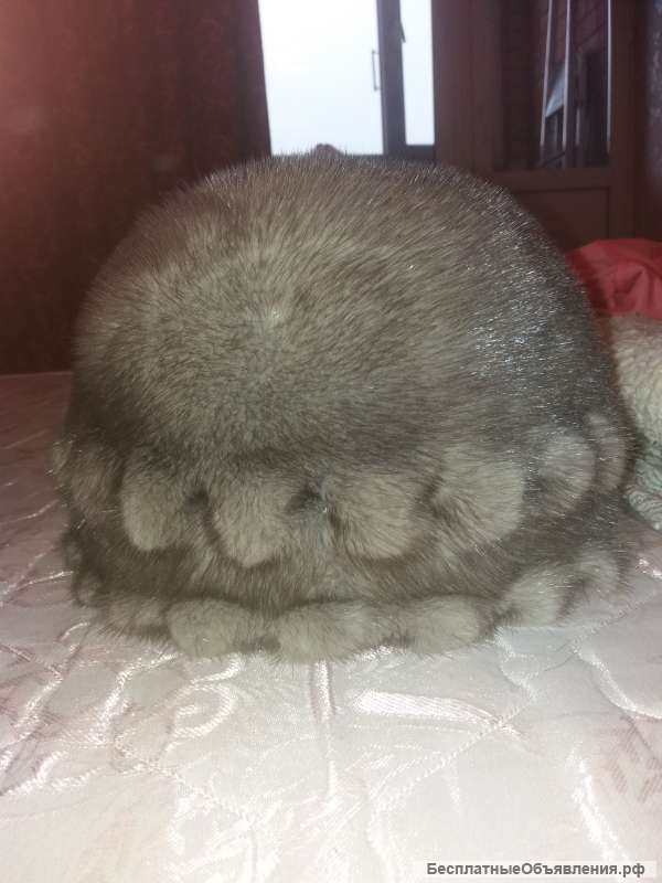 Норковая шапка красивая