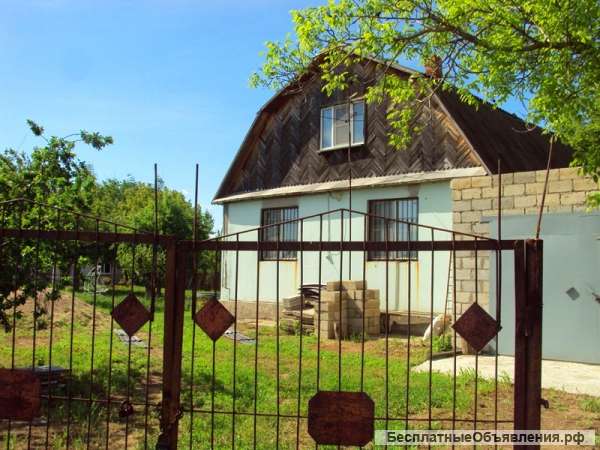 Двухэтажный дом в 300-т метрах от Волги