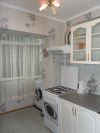 Сдаю до лета, май включительно, уютную 2х комн/кв-ру в центре по ул. Воровского дом №5