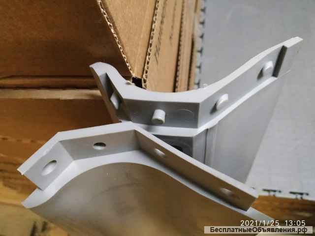 Промышленный плинтус для чистых зон пола пищевого производственного цеха