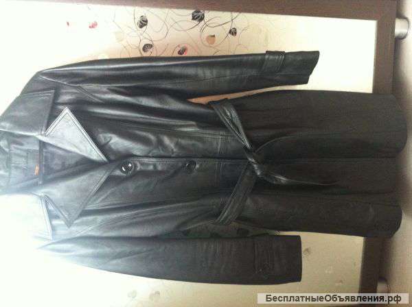 Женский кожаный плащ