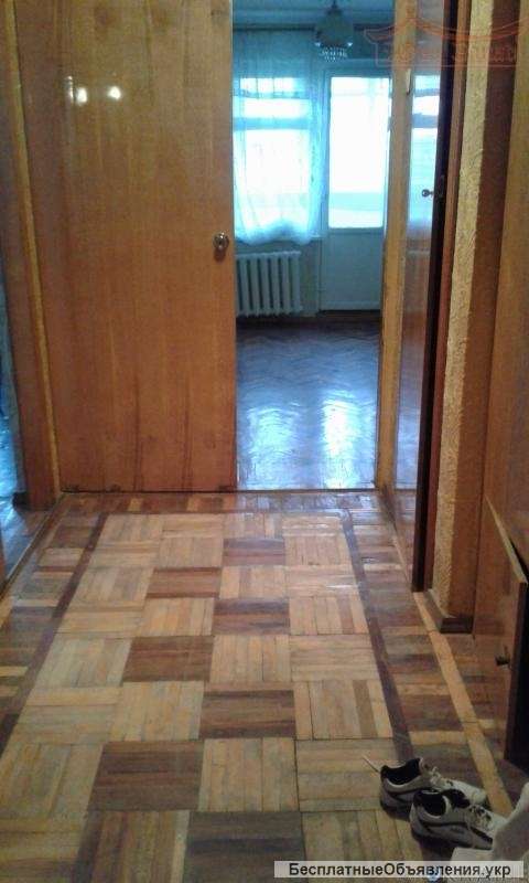 3 комнатную квартиру на Бочарова