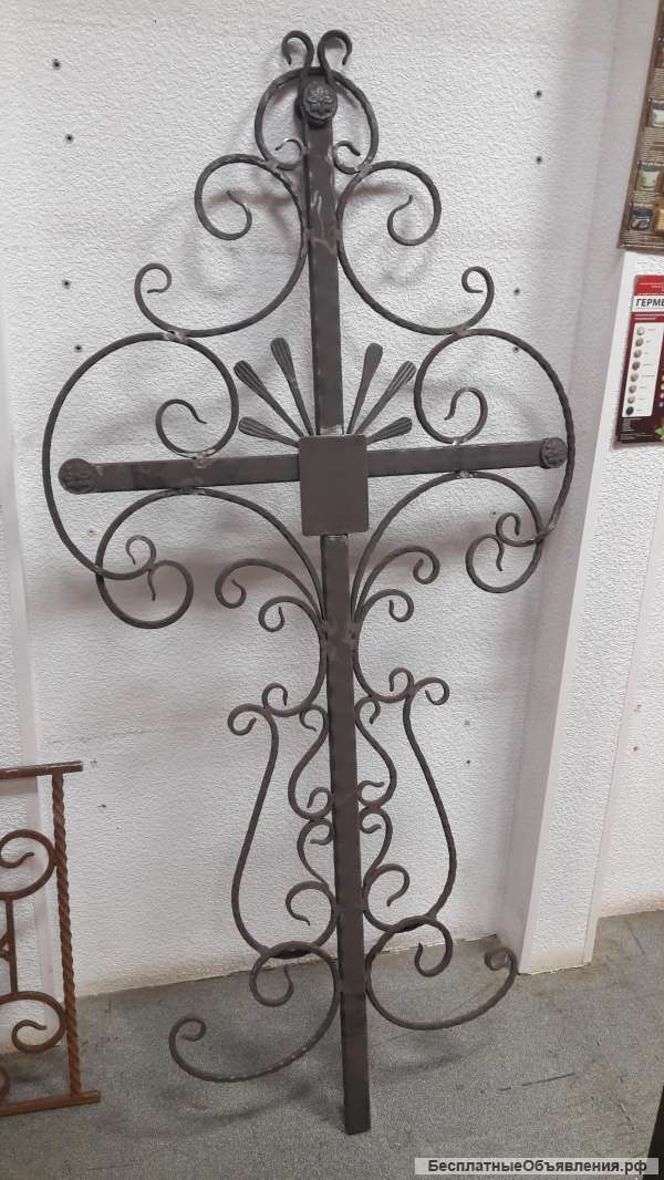 Кованый крест