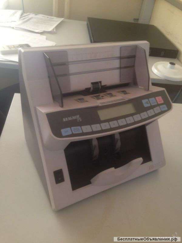 Счетчик банкнот Magner 75