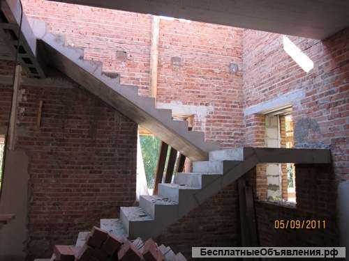 Бетонная монолитная лестница