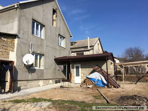 Коттедж в городе Бахчисарае с евро ремонтом