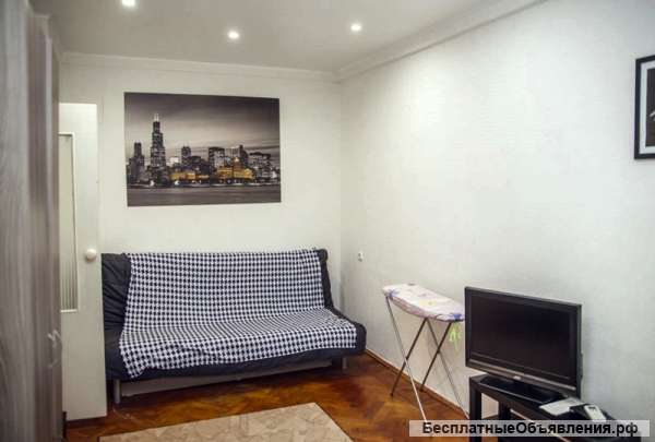 Сдаю 1к. кв. пр. Ленина 2/5п. 33м. ремонт