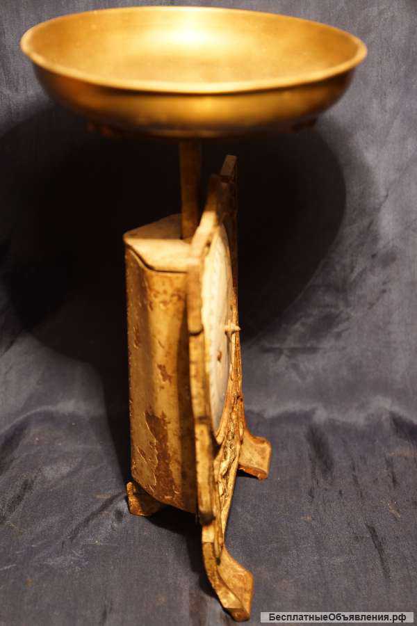 Старинные русские "Весы для хозяйства" на 40 фунтов в стиле Модерн. Россия, кон. XIX века.