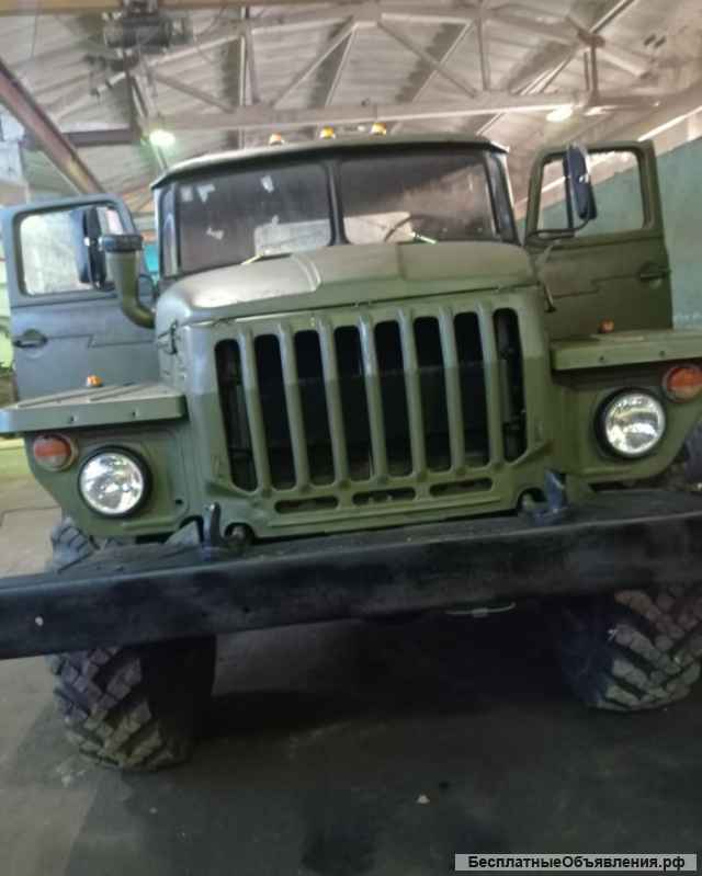 Новый Урал 4320 седельный тягач с консервации 1995-2000 года выпуска