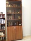 Шкаф книжный