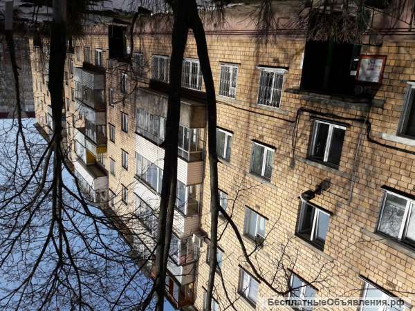 Двухкомнатную квартиру в Серпухове, район Ногина, в пяти минутах ходьбы от ж/д вокзала