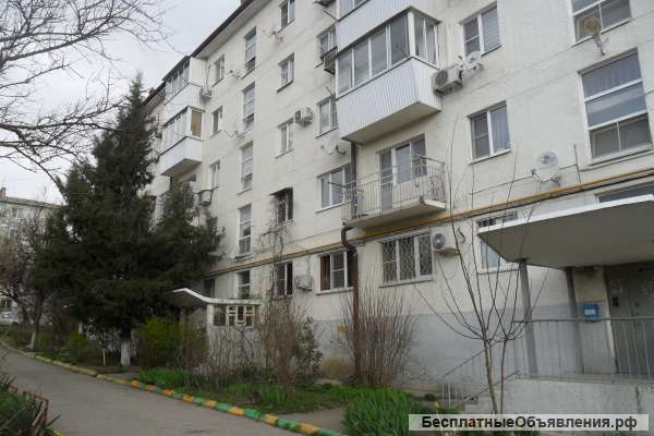 Недорогую квартиру без ремонта в 3 мкр