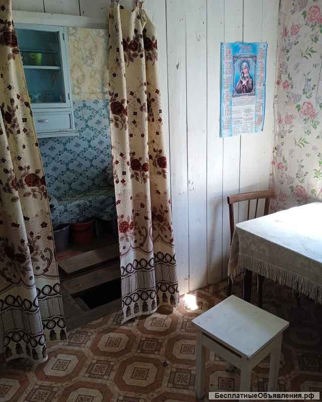 Крепкий бревенчатый дом в 3 км от Оки