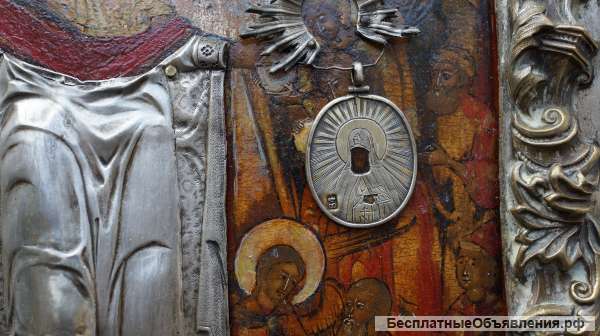 Образ Матери Божией «Всех Скорбящих Радосте» в барочном серебряном окладе. Россия, XVIII век.