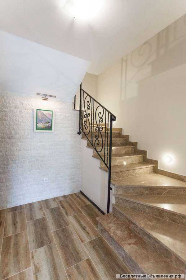 Квартиры площадью 140 - 180 м2, вблизи от моря, Св. Стефан, Будва, Черногория