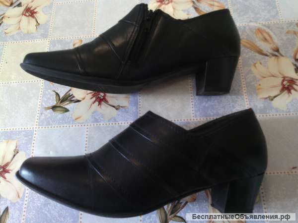 Туфли женские кожаные Esmara, Германия, размер 37,5