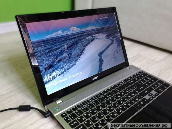 Ноутбук Acer core i7 состояния "Почти новый"