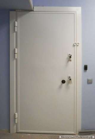 Двери в комнату хранения наркотических средств