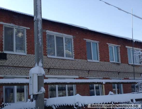 Однокомнатную квартиру на 1-м этаже 2-этажного кирпичного дома в поселке Ланьшинский