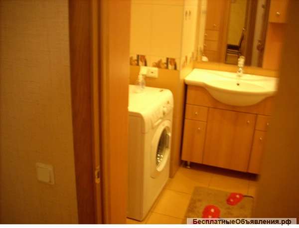 Сдаю на часы и сутки 1-комнатную квартиру на пр. Ленина, 76