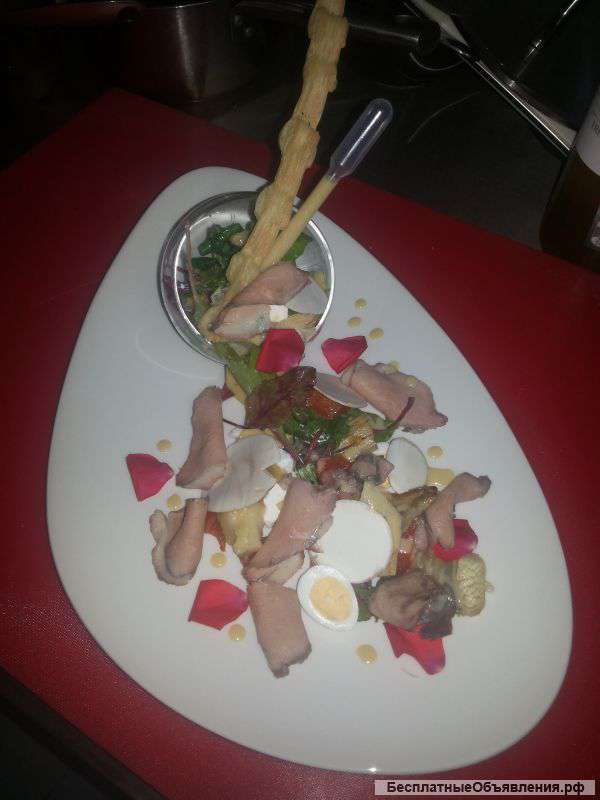 Нужны квалифицированные повара,девушки приветствуются