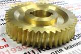 Бронзовая шестерня редуктора КМУ UNIC 500