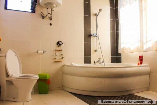 Дом общей площадью 220 + 130 м2, земля - 270 м2, Добре Воде, Бар, Черногория