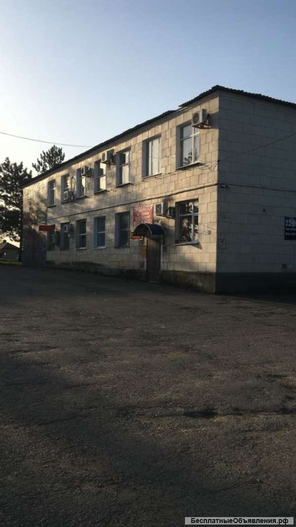 Административное здание наличие коммуникаций