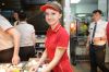 Работник ресторана Макдоналдс