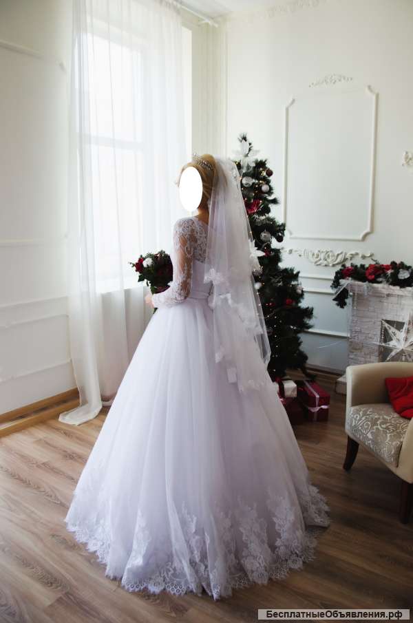 Счастливое свадебное платье)))