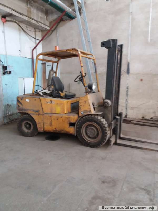 Погрузчик б/у продам