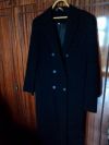 Девочки отдам классическое шерстяное пальтишко
