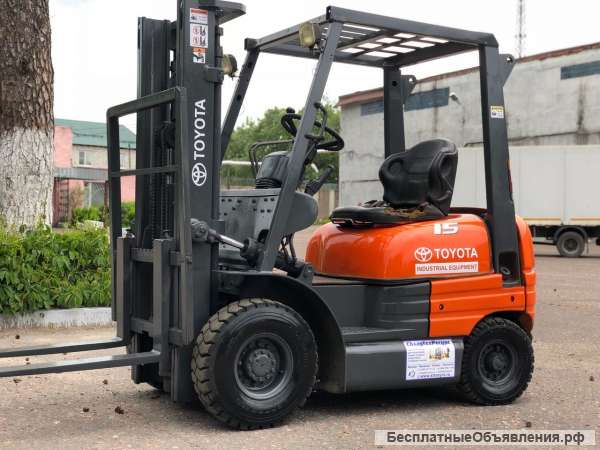 Вилочный погрузчик Toyota 02-6FD-15