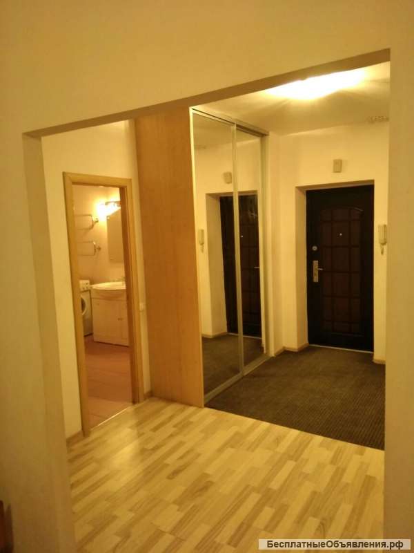 2-х комнатную квартиру 70 кв.м.