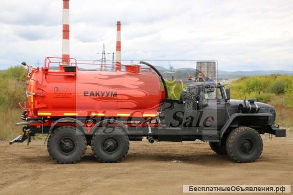 Вакуумная автоцистерна АКН-10ОД на шасси Урал 4320