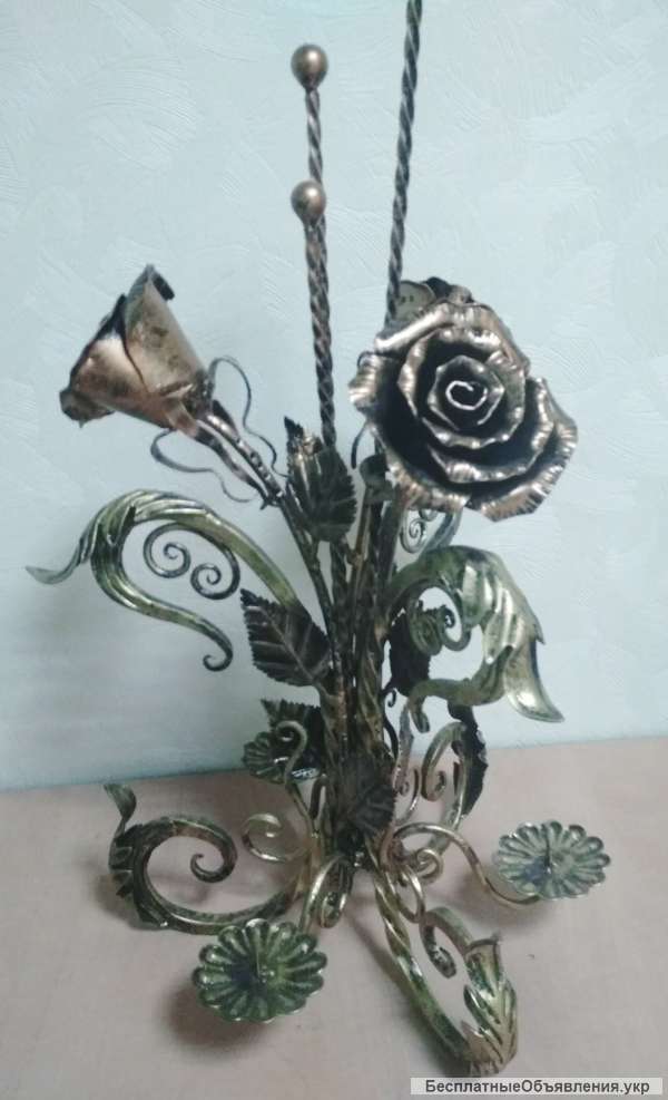 Подсвечник кованый