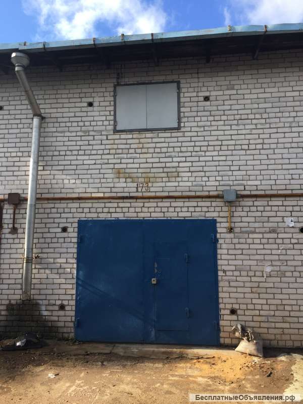 Гаража в Менделеево