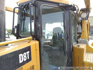 Гусеничный бульдозер CAT D8T