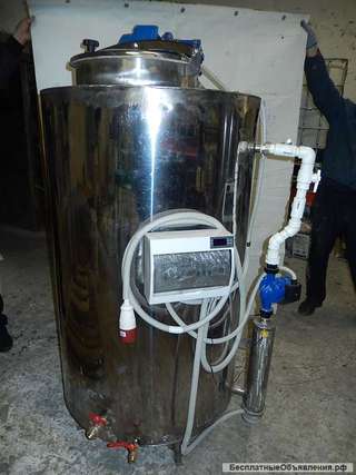 Реактор химический 0,5 куб.м сгреющей рубашкой.