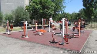 Уличные тренажеры и оборудование для спортивных площадок