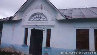 Здание столовой в п. Пудлинговый