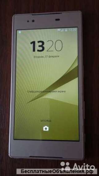 Смартфон СОНИ