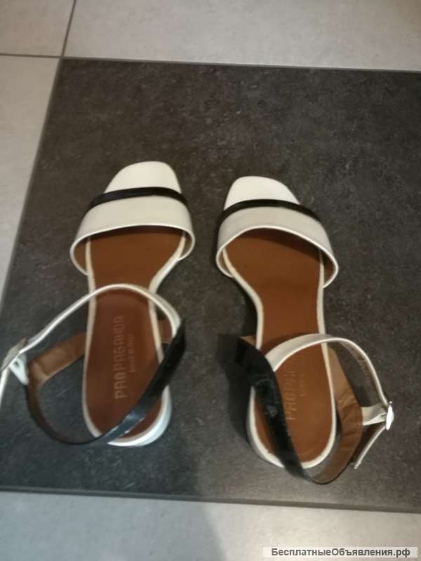 Босоножки натуральная лакированная кожа